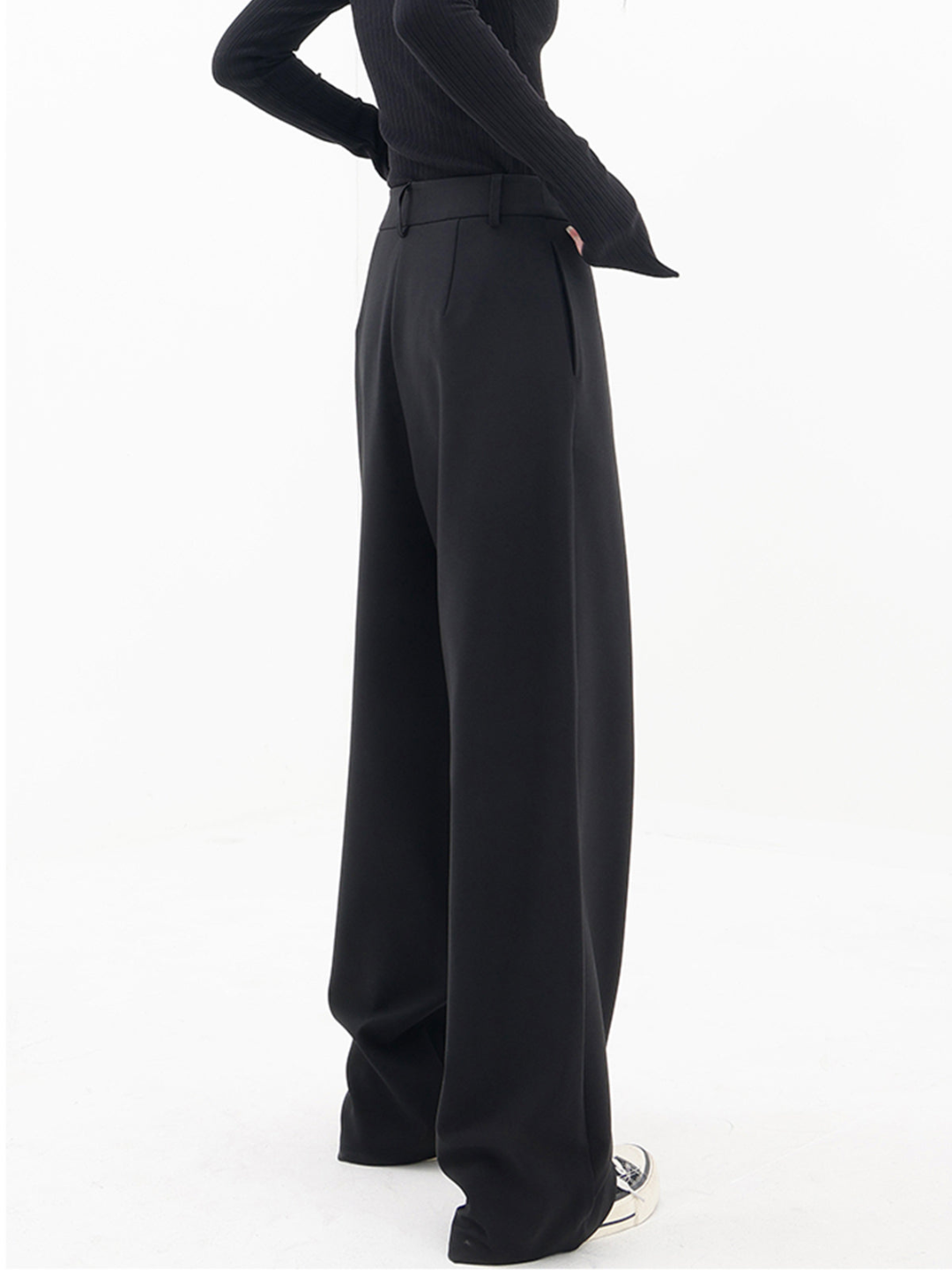 Women - Trousers - Elegant Style - Comfortable Fit for Any Occasion
